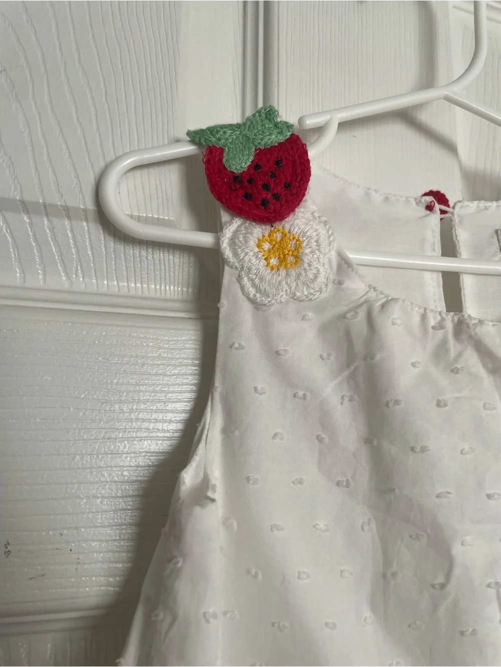 Cynthia Rowley Girls size 4  White Eyelet Dress with Strawberry Embroidered